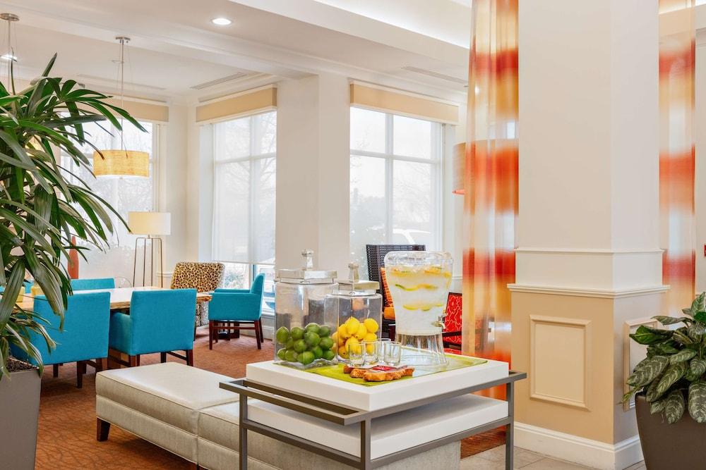 Hilton Garden Inn Folsom Dış mekan fotoğraf