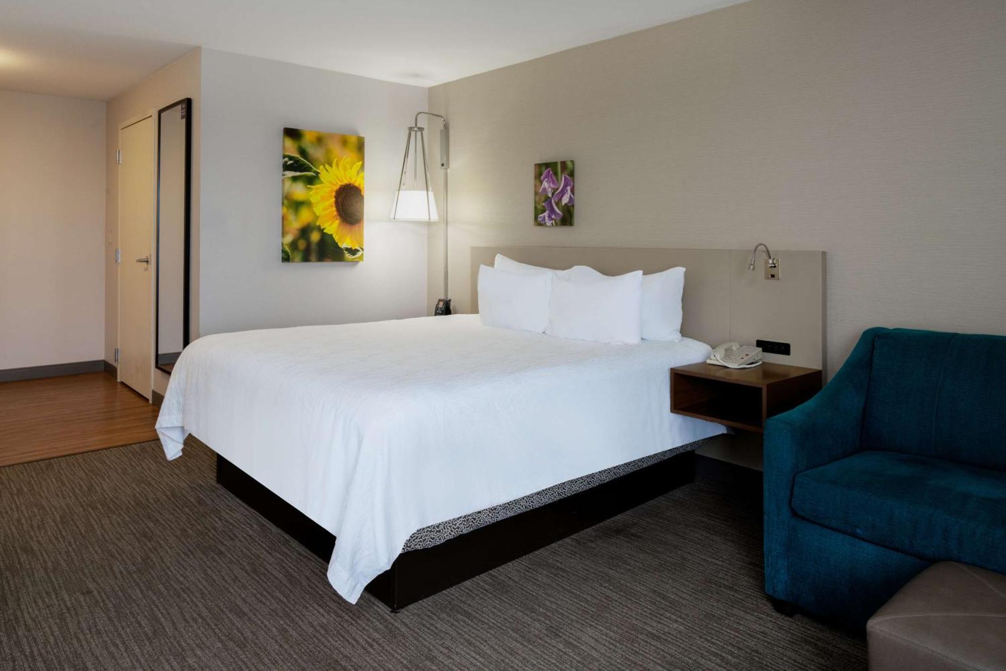 Hilton Garden Inn Folsom Dış mekan fotoğraf