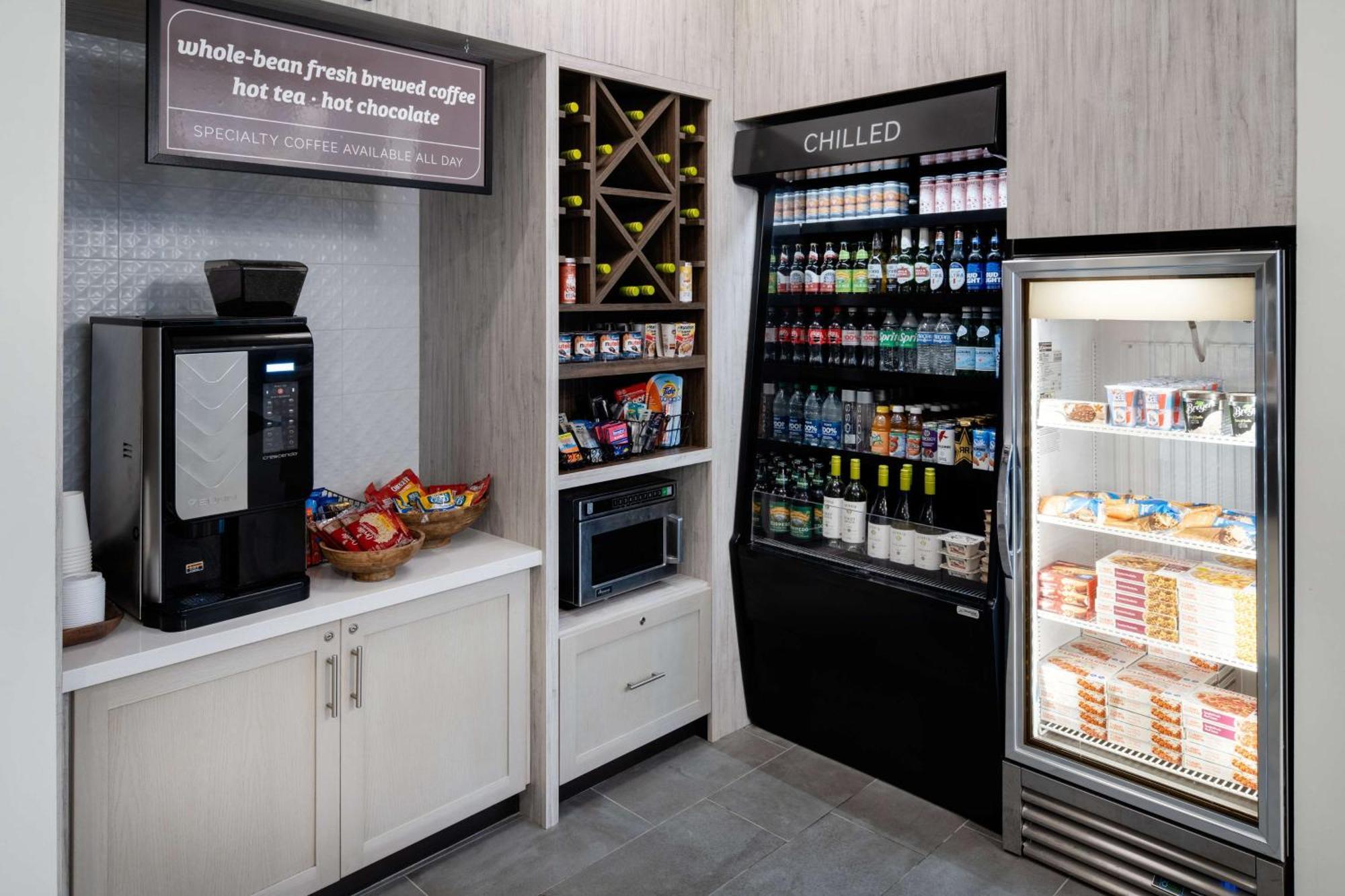 Hilton Garden Inn Folsom Dış mekan fotoğraf