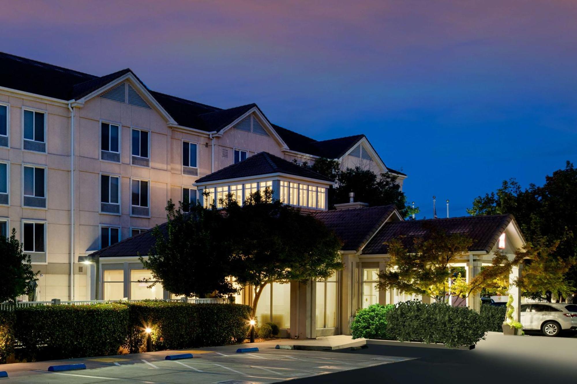 Hilton Garden Inn Folsom Dış mekan fotoğraf