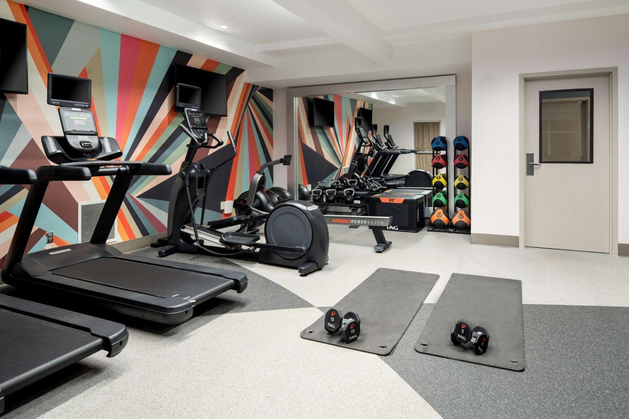 Hilton Garden Inn Folsom Dış mekan fotoğraf
