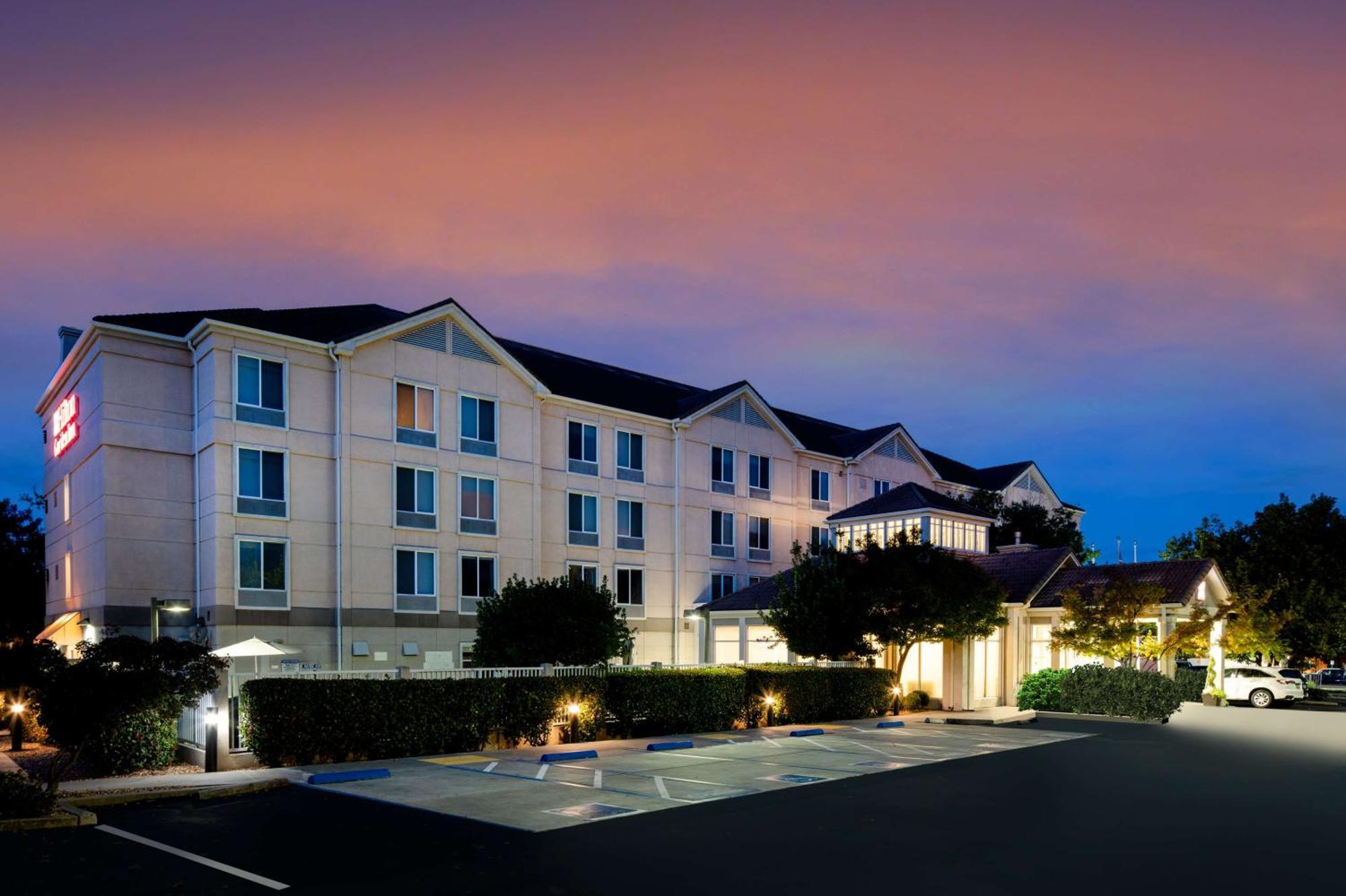 Hilton Garden Inn Folsom Dış mekan fotoğraf